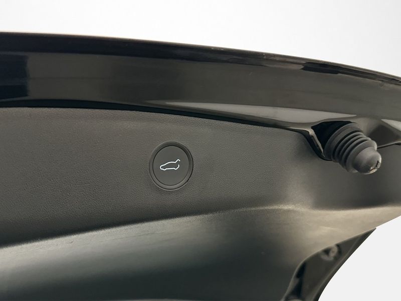 Tesla Model 3 bild 13