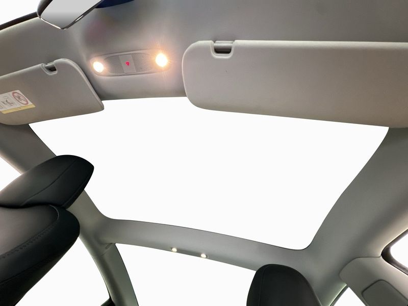 Tesla Model 3 bild 16