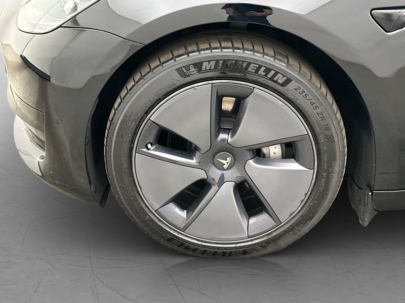Tesla Model 3 bild 29
