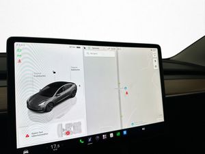 Tesla Model 3 bild 20
