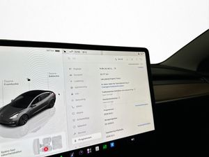 Tesla Model 3 bild 22