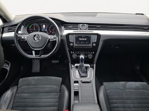 Volkswagen Passat bild 11