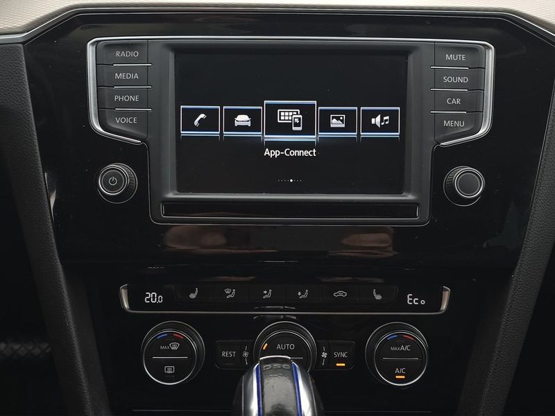 Volkswagen Passat bild 13