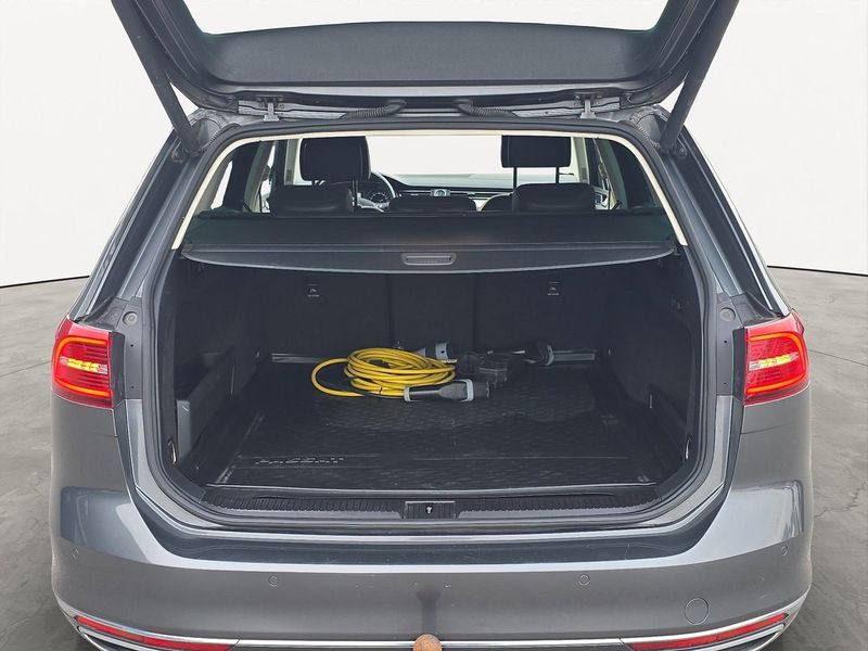 Volkswagen Passat bild 9