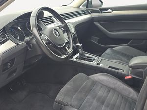 Volkswagen Passat bild 16