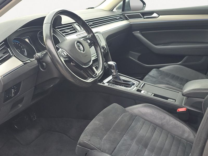Volkswagen Passat bild 16