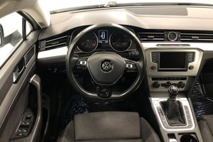 Volkswagen Passat bild 9