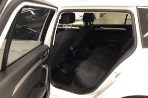 Volkswagen Passat bild 8