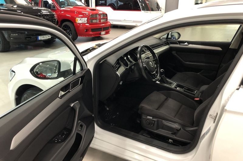 Volkswagen Passat bild 7