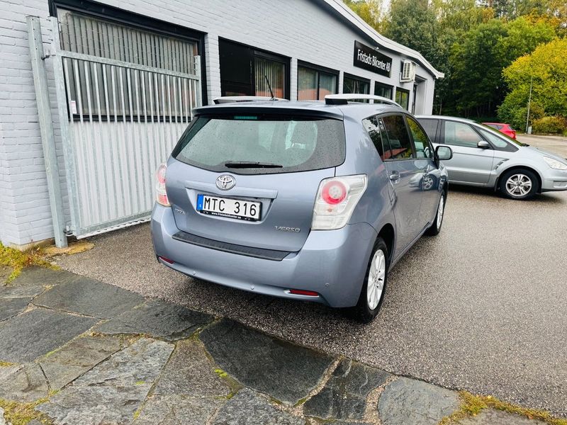 Toyota Verso bild 3