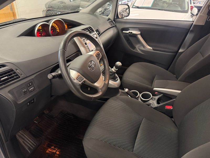 Toyota Verso bild 22