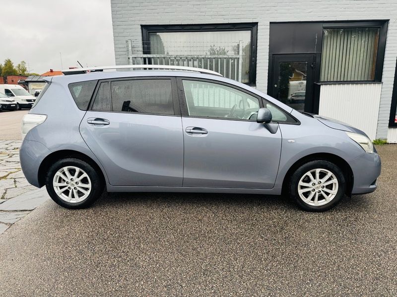 Toyota Verso bild 12