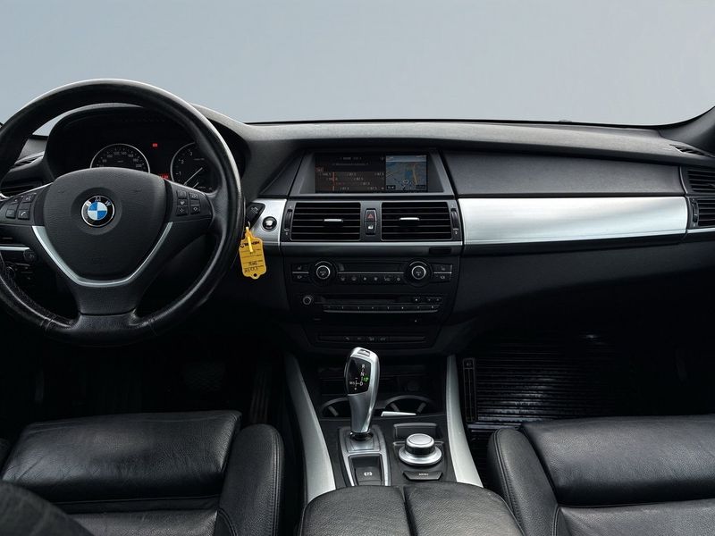 BMW X5 bild 8