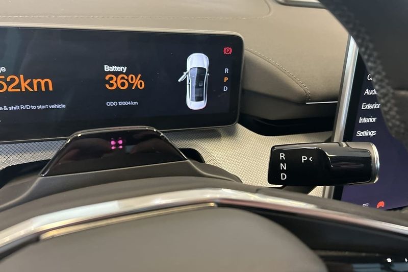 Polestar 4 bild 34