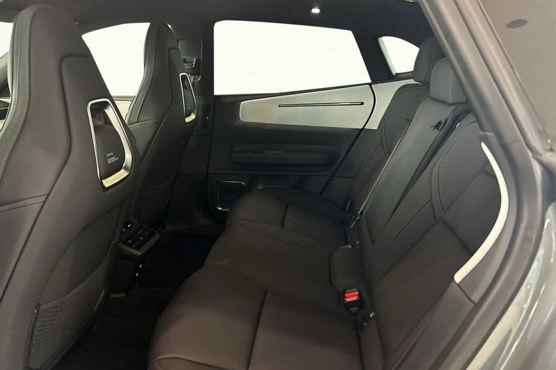 Polestar 4 bild 12