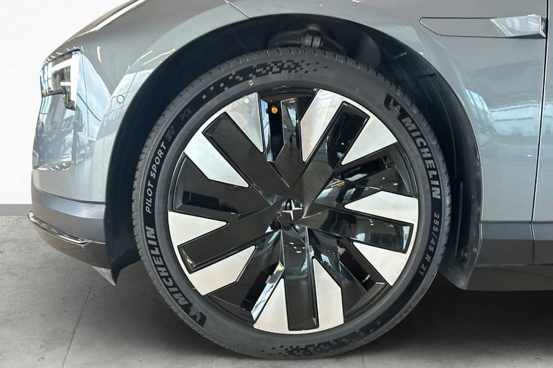 Polestar 4 bild 6