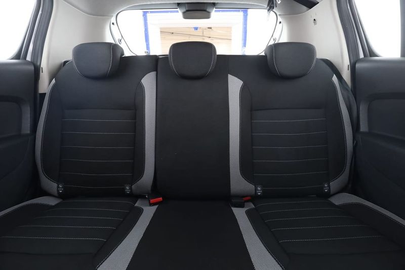 Dacia Sandero bild 16