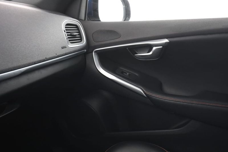 Volvo V40 bild 24