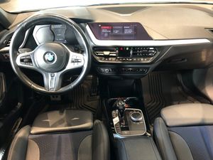 BMW 118 bild 8