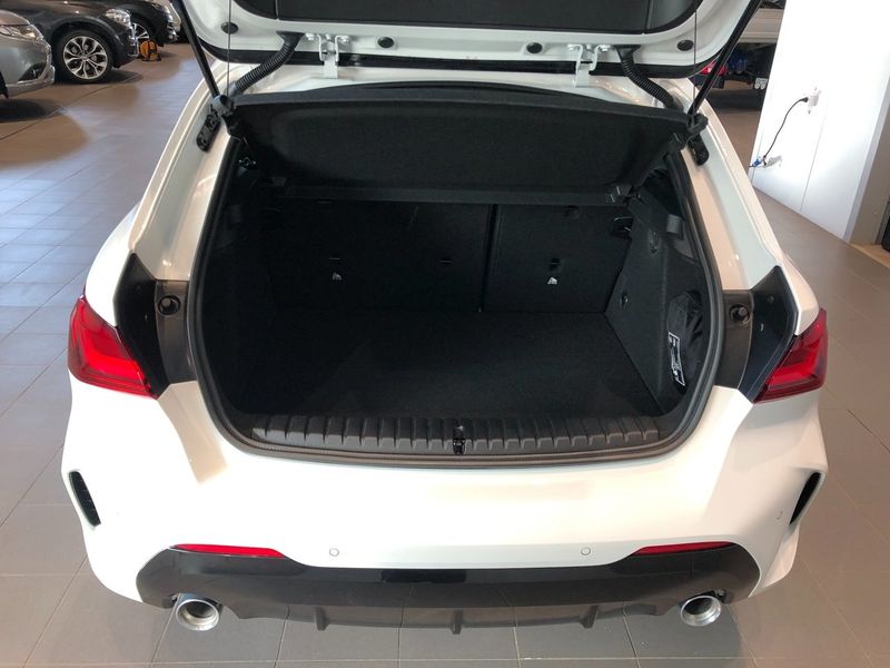 BMW 118 bild 9