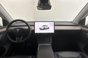 Tesla Model Y bild 6