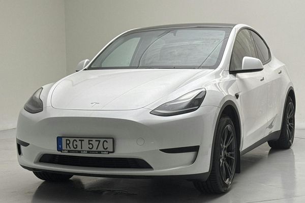 Tesla Model Y Long Range RWD - 2025