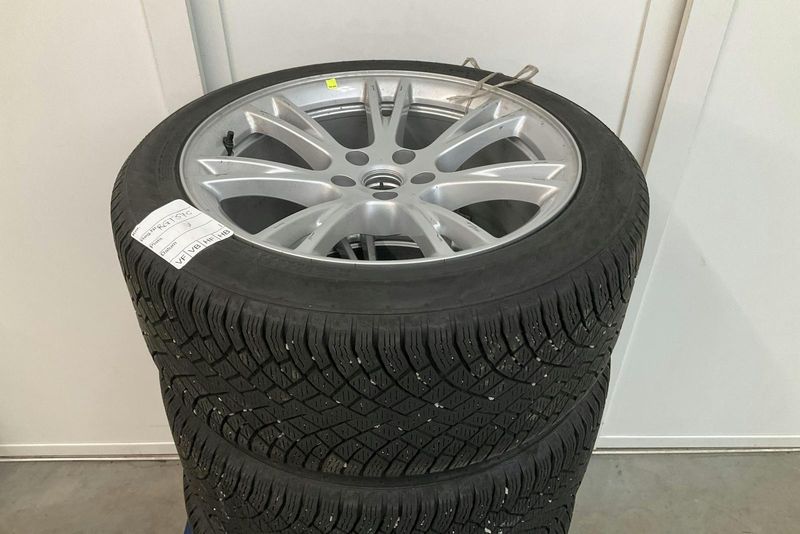 Tesla Model Y bild 18