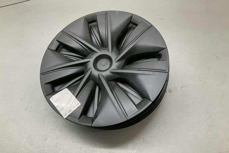 Tesla Model Y bild 15