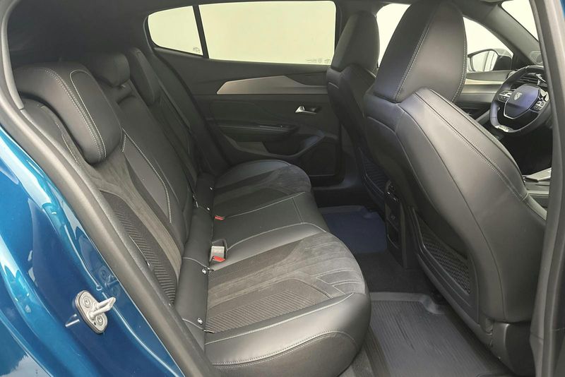 Peugeot 408 bild 8