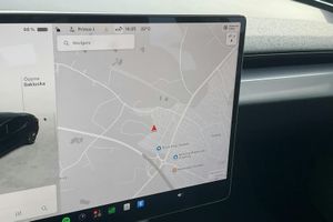 Tesla Model 3 bild 12