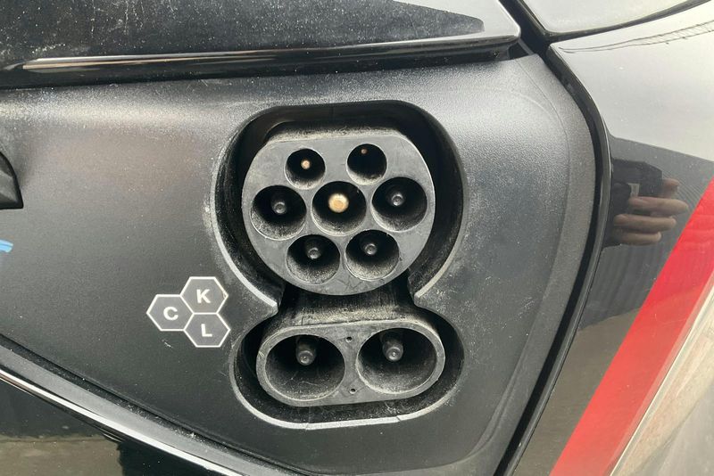 Tesla Model 3 bild 17