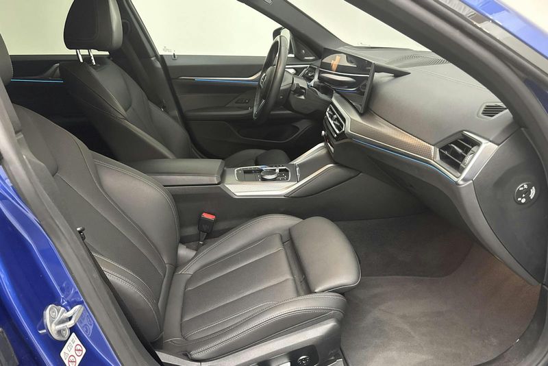 BMW i4 bild 7