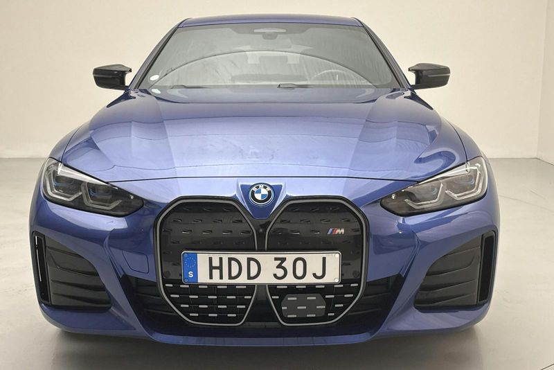 BMW i4 bild 4