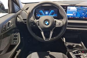 BMW 120 bild 11