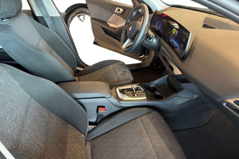 BMW 120 bild 7