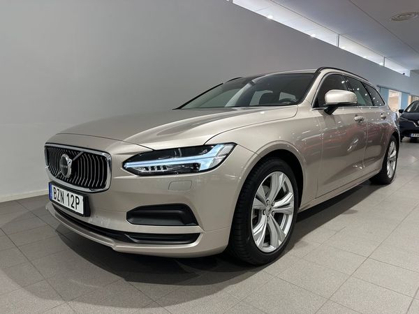 Volvo V90 B4 Bensin Core / Backkamera / Sensorer / Navigation / Sätesvärmare / Backkamera / - 2024