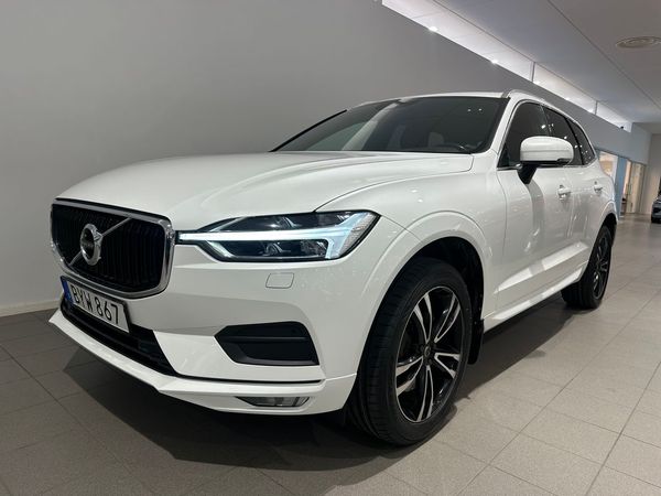 Volvo XC60 D4 Momentum Advanced SE / Navigation / Dragkrok / Backkamera / - 2019