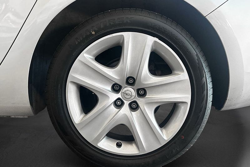 Opel Astra bild 9