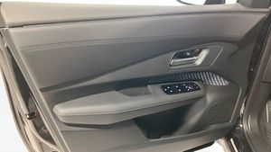 Nissan Ariya bild 8