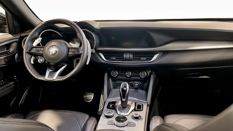 Alfa Romeo Stelvio bild 4