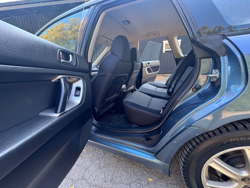 Subaru Legacy bild 15