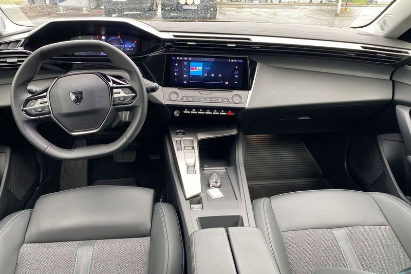 Peugeot 308 SW bild 5