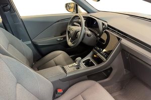 Lexus LBX bild 6