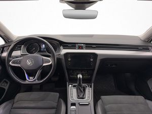 Volkswagen Passat bild 14