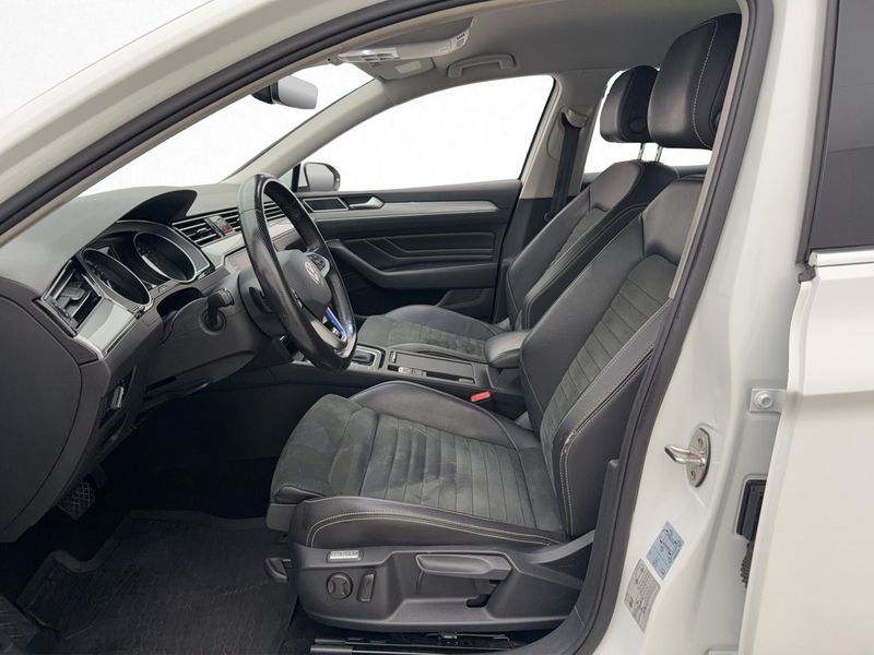 Volkswagen Passat bild 9