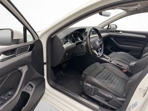 Volkswagen Passat bild 8