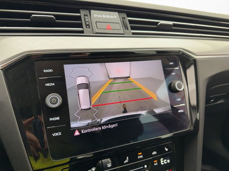 Volkswagen Passat bild 18