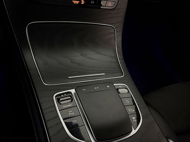 Mercedes GLC300 bild 32