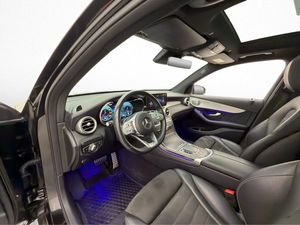 Mercedes GLC300 bild 8