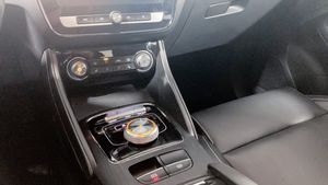 MG ZS EV bild 13
